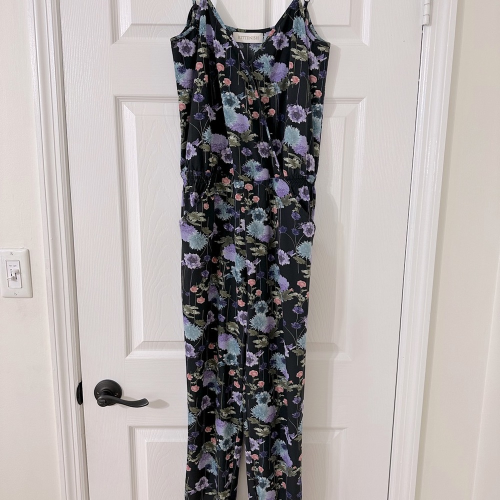 Kittenish size small jumpsuit. Black/floral print